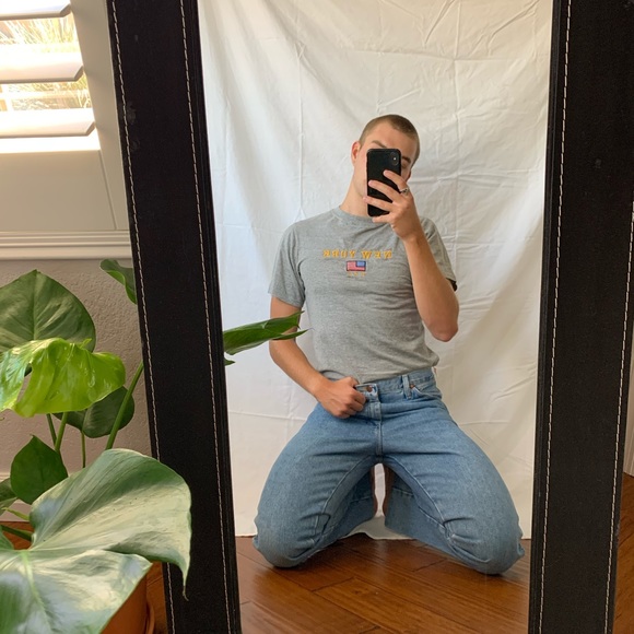 Meet your Posher, Daniel - Picture 1 of 2